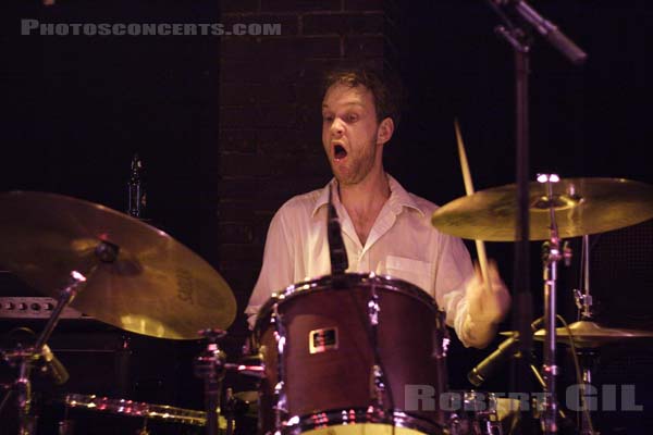 FORD PIER - 2006-12-08 - PARIS - La Maroquinerie - 